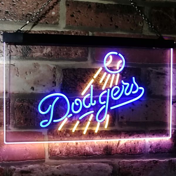 Dodgers Sign
